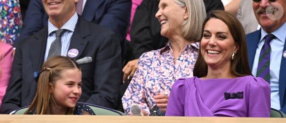 Catherine (Kate) Middleton avec la princesse Charlotte et Pippa Middleton dans les tribunes de la finale du tournoi de Wimbledon 2024, le 14 juillet 2024.  Catherine (Kate) Middleton with Princess Charlotte and Pippa Middleton in the stands of the final of the 2024 Wimbledon tournament, July 14, 2024. 