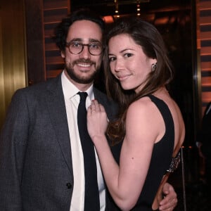 Thomas Hollande et Emilie Broussouloux filent le parfait amour depuis des années.
Exclusif - Thomas Hollande et sa femme Emilie Broussouloux - Soirée Le Bal du Siècle l'hôtel Nolinski Paris. © Rachid Bellak / Bestimage