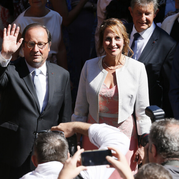 Ségolène Royal et François Hollande - Mariage de Thomas Hollande et de la journaliste Emilie Broussouloux l'église de Meyssac en Corrèze, près de Brive, ville d'Emiie. Le 8 Septembre 2018. © Patrick Bernard-Guillaume Collet / Bestimage