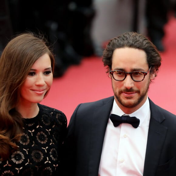 Un joli symbole de leur amour.
Thomas Hollande et sa compagne Emilie Broussouloux - Montée des marches du film "L'Amant Double" lors du 70ème Festival International du Film de Cannes. Le 26 mai. © Borde-Jacovides-Moreau / Bestimage