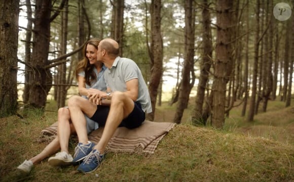 Kate Middleton en a fini avec la chimiothérapie et annonce dans une vidéo publiées sur les réseaux sociaux le 9 septembre 2024 qu'elle reprend ses activités. Traitée pour un cancer dont elle n'a pas dévoilé la nature, la princesse de Galles a publié une vidéo où on la voit notamment entourée du prince William et de leurs enfants, le prince George, la princesse Charlotte et le prince Louis. © Prince and Princess of Wales Instagram via Bestimage 