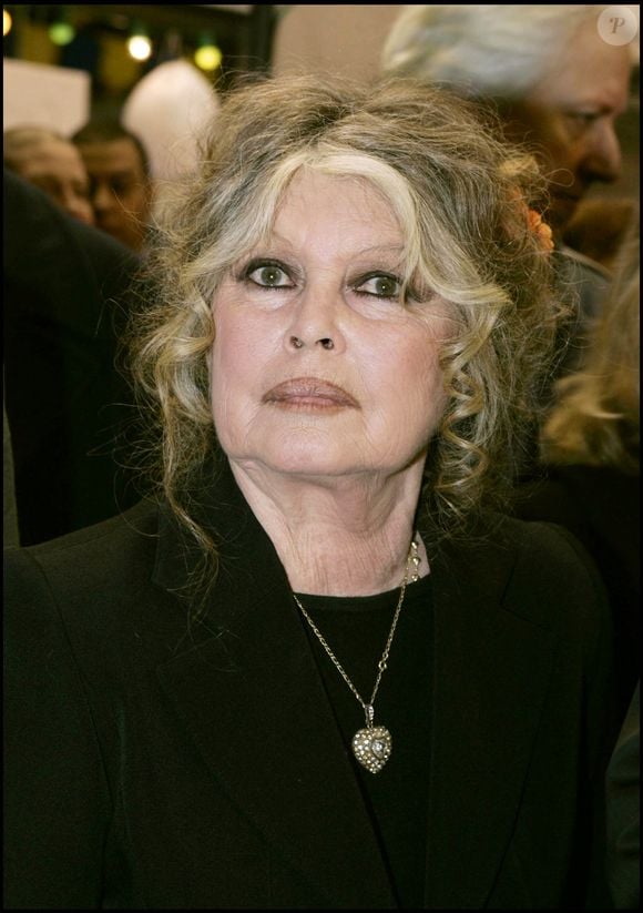 Brigitte Bardot au "Noël des animaux" à Levallois Perret.