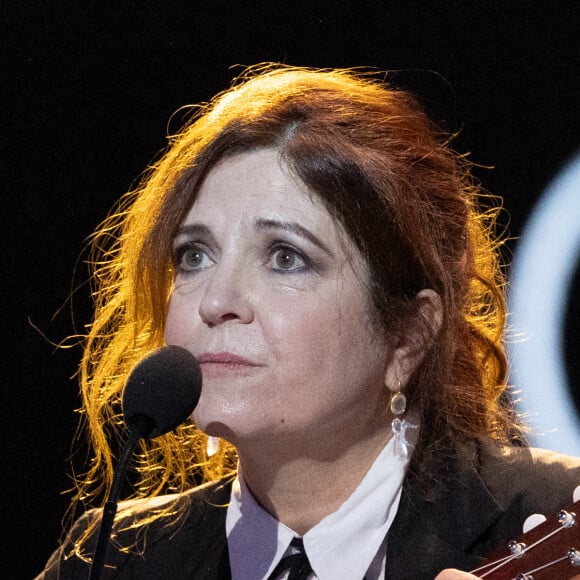 Cinéaste, chanteuse, actrice et désormais auteure, Agnès Jaoui est également maman
Agnès Jaoui, César d'honneur - 49ème édition de la cérémonie des César à l'Olympia à Paris © Dominique Jacovides / Olivier Borde / Bestimage 