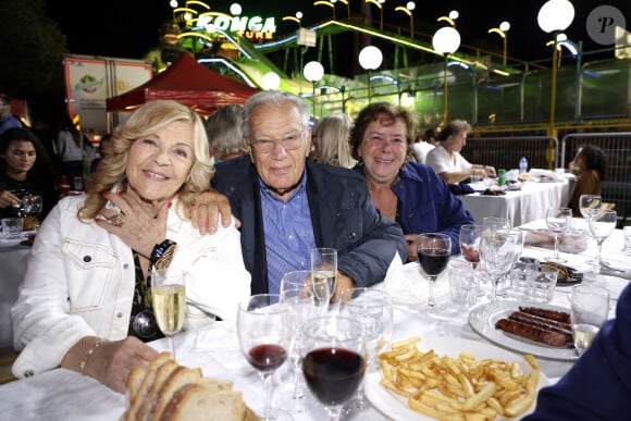 Nicoletta, Michel Chevalet et sa compagne Laurence lors de L'inauguration de la fête à NeuNeu dans le Bois de Boulogne à Paris, France, le 6 septembre 2024. © Cédric Perrin/Bestimage