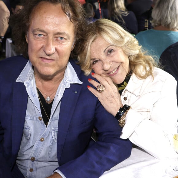 Une soirée placée sous le signe de l'amour donc
Nicoletta et son mari Jean-Christophe Molinier lors de L'inauguration de la fête à NeuNeu dans le Bois de Boulogne à Paris, France, le 6 septembre 2024. © Cédric Perrin/Bestimage