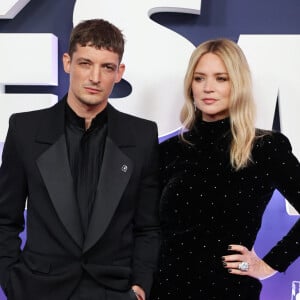 Virginie Efira et son compagnon Niels Schneider au photocall de la 48ème cérémonie des César à l'Olympia à Paris le 24 février 2023 © Dominique Jacovides / Olivier Borde / Bestimage 