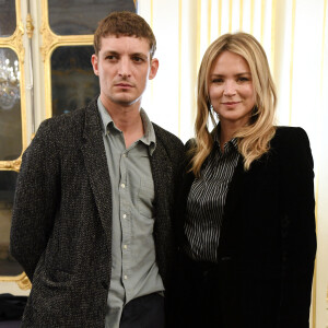 Virginie Efira et son compagnon Niels Schneider - Virginie Efira reçoit le French Cinema Award lors d'une cérémonie au ministère de La Culture à Paris le 12 janvier 2023. © Giancarlo Gorassini / Bestimage 