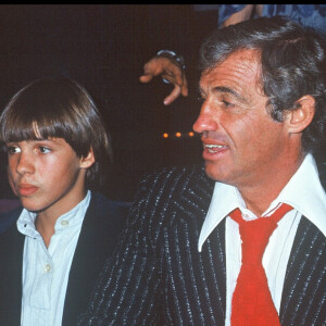 Élodie a soutenu Jean-Paul dans ses débuts difficiles au cinéma
Archives - Jean-Paul Belmondo fête ses 20 ans de cinéma lors d'un dîner avec son père Paul Belmondo et son fils Paul Belmondo en 1977