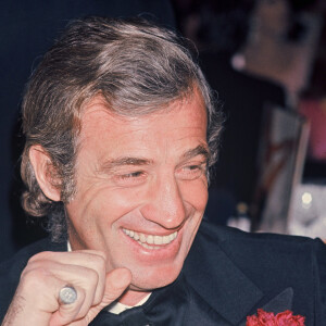 ARCHIVES - JEAN PAUL BELMONDO LORS D' UNE SOIREE AU "LIDO" A PARIS EN 1977