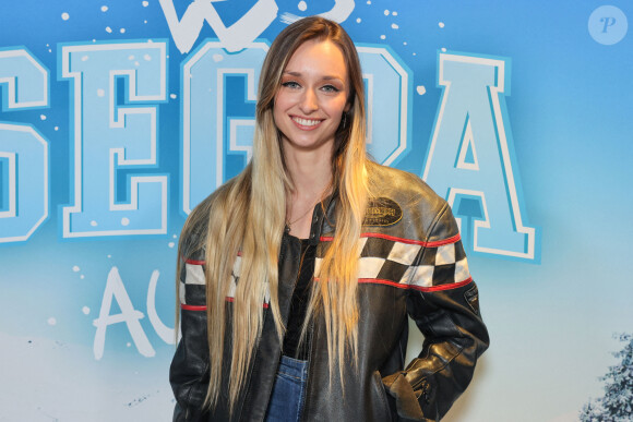 Emma Smet attends the photocall for Les SEGPA Au Ski premiere held at Wepler in Paris, France on December 18, 2023. Photo by David Boyer/ABACAPRESS.COM 