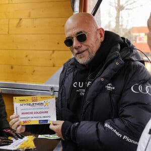 Il en a profité pour aborder un sujet qui l'agace particulièrement : le Cap Ferret.
Le chanteur français Pascal Obispo participera au Téléthon 2022 au Cap Ferret, dans le sud-ouest de la France, le 3 décembre 2022. Il participera à une marche solidaire et donnera un concert sur la plage en fin de journée. Photo par Thibaud Moritz /ABACAPRESS.COM