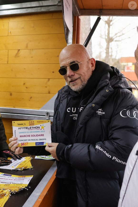 Il en a profité pour aborder un sujet qui l'agace particulièrement : le Cap Ferret.
Le chanteur français Pascal Obispo participera au Téléthon 2022 au Cap Ferret, dans le sud-ouest de la France, le 3 décembre 2022. Il participera à une marche solidaire et donnera un concert sur la plage en fin de journée. Photo par Thibaud Moritz /ABACAPRESS.COM