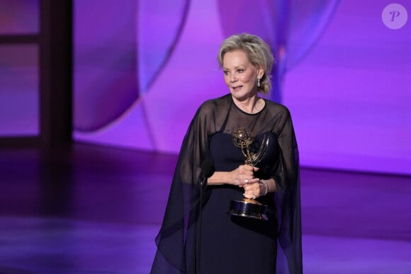 Jean Smart accepte le prix de l'actrice principale dans une série comique pour son rôle dans 'Hacks' lors des 76e Emmy Awards au Peacock Theater le dimanche 15 septembre 2024 à Los Angeles, CA, USA.