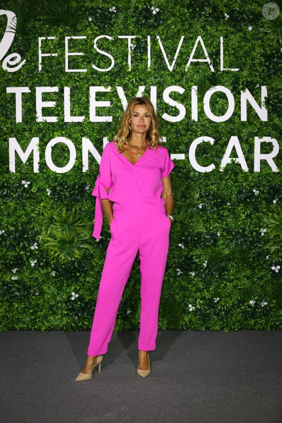 Ingrid Chauvin au photocall de la série "Demain nous appartient" lors du 60ème Festival de Télévision de Monte-Carlo au Grimaldi Forum à Monaco, le 19 juin 2021.