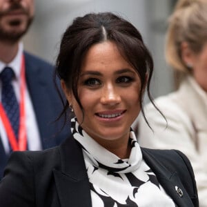 A l'occasion de la journée mondiale du droits des femmes, Meghan Markle (enceinte), duchesse de Sussex, a participé à une discussion conjointe avec le Trust "The Queen's Commonwealth" au King's College à Londres.