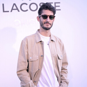 Exclusif - Pierre Niney, ambassadeur Lacoste et également égérie du parfum "Lacoste Original" - Lacoste et Interparfums ont célébré le lancement de "Lacoste Original", le premier parfum né de la collaboration récente entre les deux maisons, lors d'une cocktail party organisée sur le rooftop de l'hôtel Madame Rêve à Paris le 7 juillet 2024. © Rachid Bellak/Bestimage 