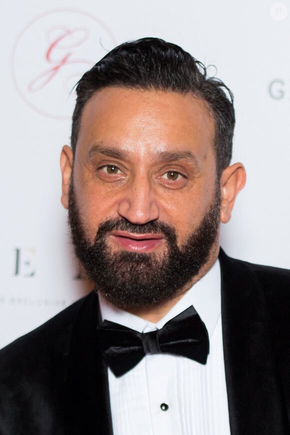 Il serait aujourd'hui à la tête d'une fortune de 85 millions d'euros.Cyril Hanouna participe au photocall lors du Global Gift Gala 2021 au Four Seasons Hotel George V le 30 octobre 2021 à Paris, France. Photo par Nasser Berzane/ABACAPRESS.COM