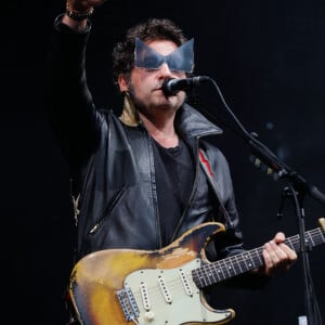 Le chanteur M (Matthieu Chedid) lors de l'Edition Spéciale pour les soignants du festival Solidays 2021 à l'hippodrome ParisLongchamp, le 4 juillet 2021.