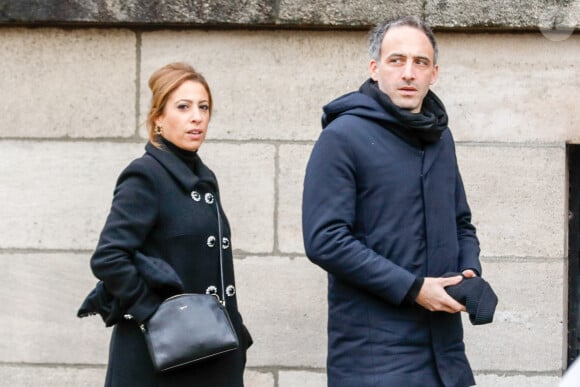 Léa Salamé et son compagnon Raphaël Glucksmann - Obsèques de Sébastien Demorand à la Coupole du crématorium du cimetière du Père-Lachaise à Paris, France, le 31 janvier 2020. 