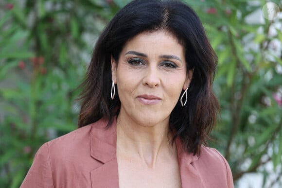 ...a tenté de tuer les deux filles qu'il a eues avec Souad Massi.
Souad Massi pose pour le photocall du jury dans le cadre du 16ème Festival du Film d'Angoulême à Angoulême, France. Photo par Jerome Domine/ABACAPRESS.COM