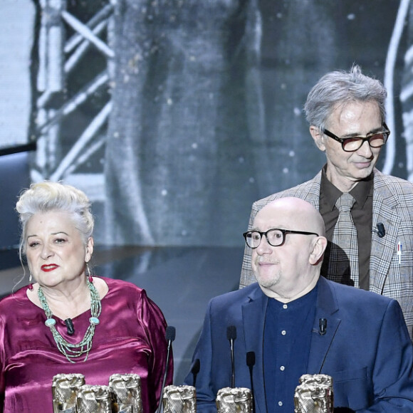 Un César spécial pour la troupe du Splendid, Josiane Balasko, Michel Blanc, Thierry Lhermitte, Marie-Anne Chazel, Gérard Jugnot, Christian Clavier et Bruno Moynot, sur scène lors de la 46ème cérémonie des César à l'Olympia à Paris le 12 mars 2021.