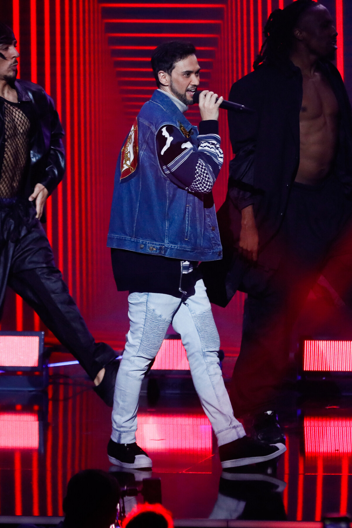Hit Machine Vol. 2 Photo : Billy Crawford chante son premier tube