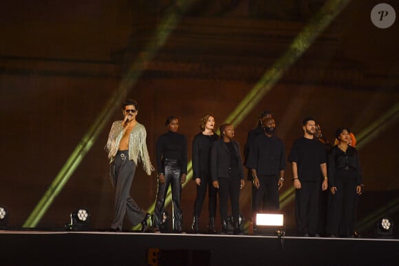 Exclusif - Lucky Love - Personnalités sur le plateau de l'émission "Paris 2024 : merci! La grande soirée événement" sur les Champs-Elysées à Paris, à l'occasion des Jeux Olympiques et Paralympiques Paris 2024, diffusée en direct sur France 2, le 14 septembre 2024 © Perusseau-Ramsamy / Bestimage 