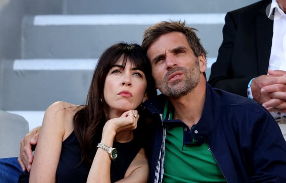 Nolwenn Leroy et son compagnon Arnaud Clément - Célébrités dans les tribunes des Internationaux de France de tennis de Roland Garros 2024 à Paris le 7 juin 2024. © Jacovides-Moreau/Bestimage 