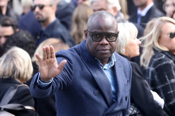 Basile Boli - Sorties de la messe funéraire en hommage à Bernard Tapie en l'église Saint-Germain-des-Prés à Paris. Le 6 octobre 2021 © Jacovides-Moreau / Bestimage