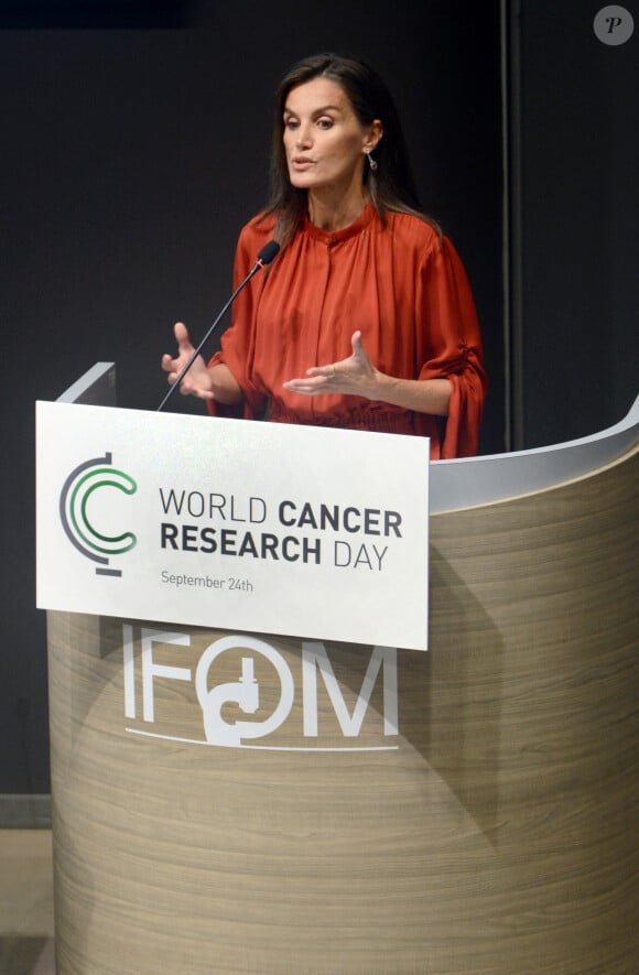 Un sans-faute pour l'ancienne journaliste qui inspire à l'international avec ses choix vestimentaires.
La reine Letizia d'Espagne participe à la "Rencontre annuelle de la Journée mondiale de recherche sur le cancer" à Milan, le 26 septembre 2024. © Zuma Press / Bestimage 