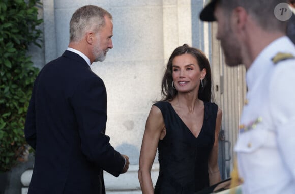 Le roi Felipe VI et la reine Letizia d'Espagne arrivent au Teatro Real pour assister à l'opéra 'Adriana Lecouvreur' pour lancer la saison 24-25, le 23 septembre 2024, à Madrid, Espagne.