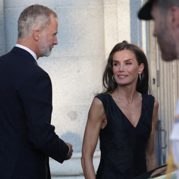 Le roi Felipe VI et la reine Letizia d'Espagne arrivent au Teatro Real pour assister à l'opéra 'Adriana Lecouvreur' pour lancer la saison 24-25, le 23 septembre 2024, à Madrid, Espagne.