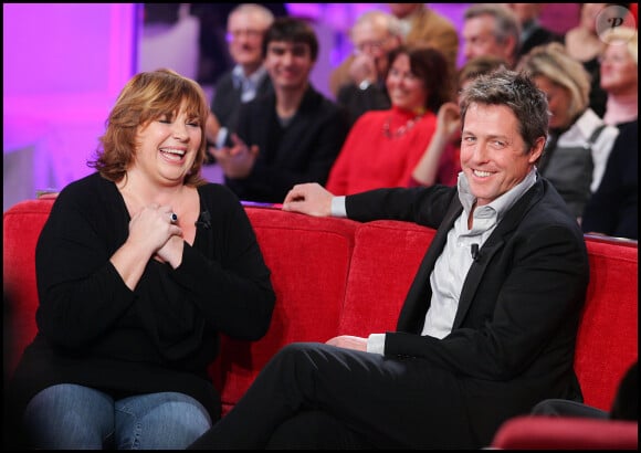 Michèle Bernier et Hugh Grant dans "Vivement Dimanche".