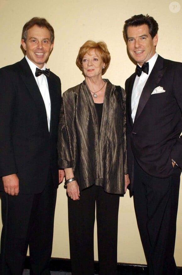 Tony Blair, Maggie Smith et Pierce Brosnan - 046631