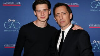 Gad Elmaleh : Sa petite-fille Ély vient de passer une grande étape, son fils Noé a tout immortalisé