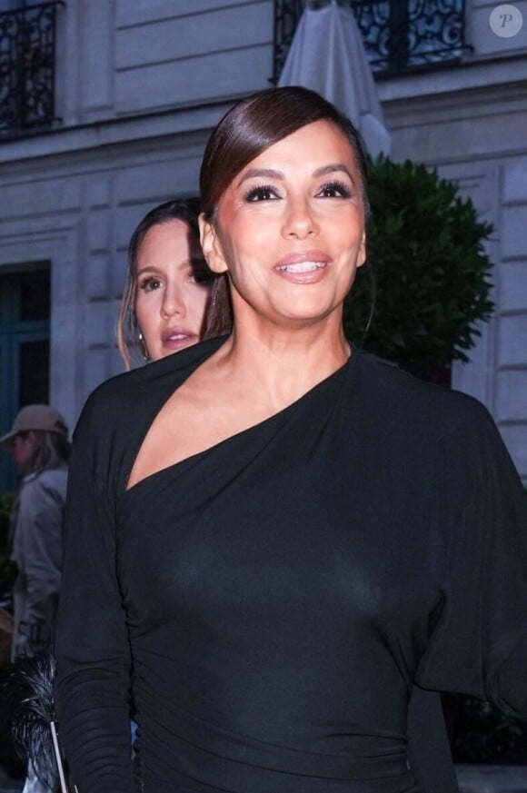 Eva Longoria au au défilé de Victoria Beckham au château de Bagatelle lors de la Fashion Week de Paris (PFW), le 27 septembre 2024