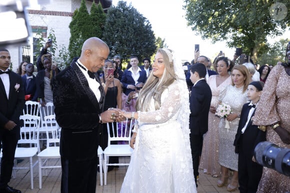 Exclusif - Prancky Vincent et Aziza El Batri - Mariage de Francky Vincent et Aziza El Batri dans leur domaine de Sinceny dans l'Aisne le 28 septembre 2024. © Cédric Perrin / Bestimage 