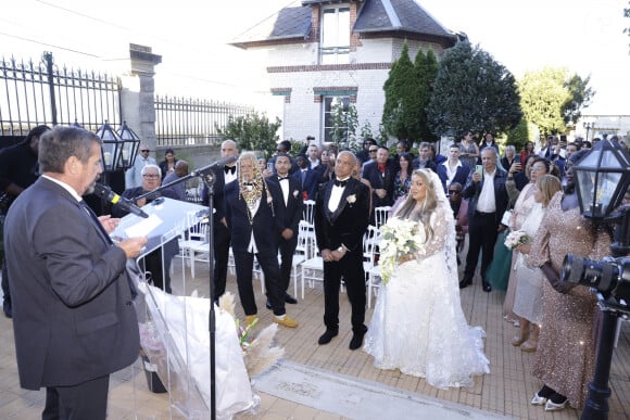 Exclusif -  Francky Vincent et Aziza El Batri - Mariage de Francky Vincent et Aziza El Batri dans leur domaine de Sinceny dans l'Aisne le 28 septembre 2024. © Cédric Perrin / Bestimage 