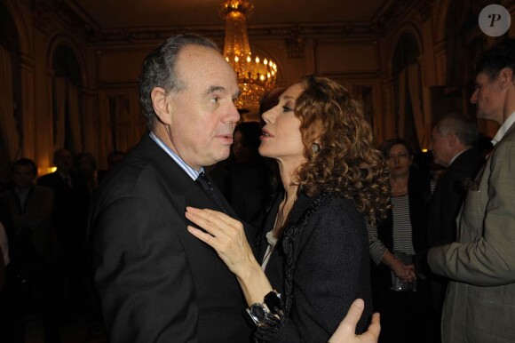 A l'occasion du 30e anniversaire du Salon du Livre de Paris, Frédéric Mitterrand recevait au ministère de la Culture de nombreux invités, dont Marisa Berenson