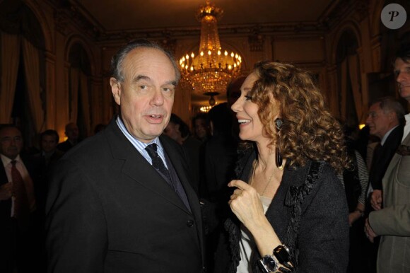 A l'occasion du 30e anniversaire du Salon du Livre de Paris, Frédéric Mitterrand recevait au ministère de la Culture de nombreux invités, dont Marisa Berenson