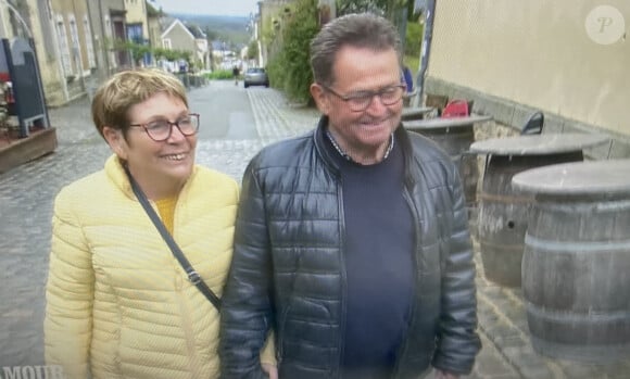 Les deux candidats échangeront même un petit bisou
Gilles avec Marie dans "L'amour est dans le pré" sur M6