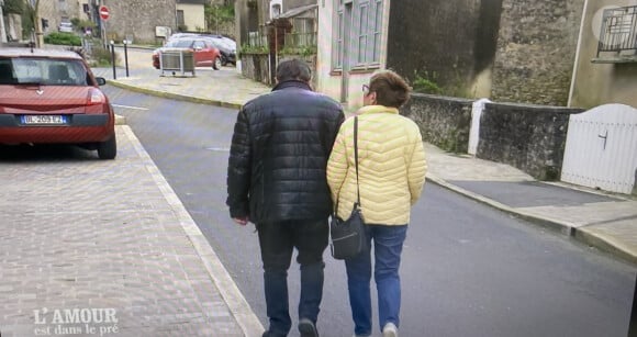 Et un rendez-vous va changer le cours de l'aventure.
Gilles avec Marie dans "L'amour est dans le pré" sur M6