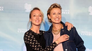 Alexandra Lamy en total look jean à Nice : elle ose un détail décalé sur le tapis rouge et se lâche avec sa soeur Audrey !