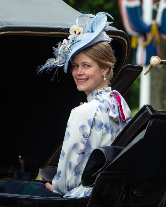 Par leur cousine Louise, fille de Sophie de Wessex et du prince Edward
Louise Mountbatten-Windsor (Lady Louise Windsor) - Les membres de la famille royale britannique lors de la parade Trooping the Color à Londres, Royaume Uni, le 15 juin 2024. © Thomas Krych/ZUMA Press/Bestimage 