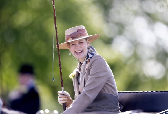 La reine et Louise partageaient de plus une passion dévorante pour l'équitation et les chevaux
Lady Louise (Louise Mountbatten-Windsor) lors du Windsor Horse Show 2024. Le 5 mai 2024 