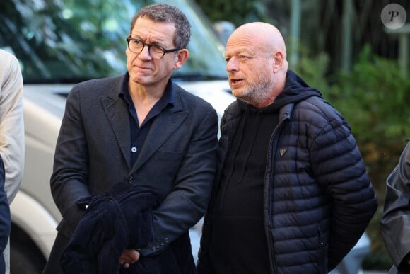 Dany Boon et Gérard Krawczyk - Sortie des Obsèques de Michel Blanc en l'église Saint-Eustache à Paris, le 10 octobre 2024. © Moreau / Jacovides / Bestimage