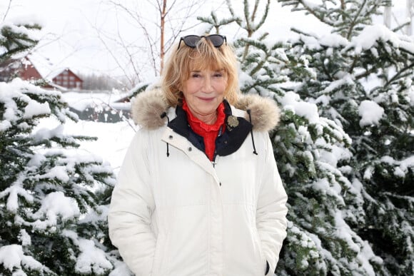 Des textos ont été envoyés à tout le monde, d'abord "Michel est en train de partir" puis un autre, confirmant son décès
Marie-Anne Chazel - Photocall du film "Presque légal" lors du 27ème Festival International du Film de Comédie de l'Alpe d'Huez, le 19 janvier 2024. © Dominique Jacovides / Bestimage 