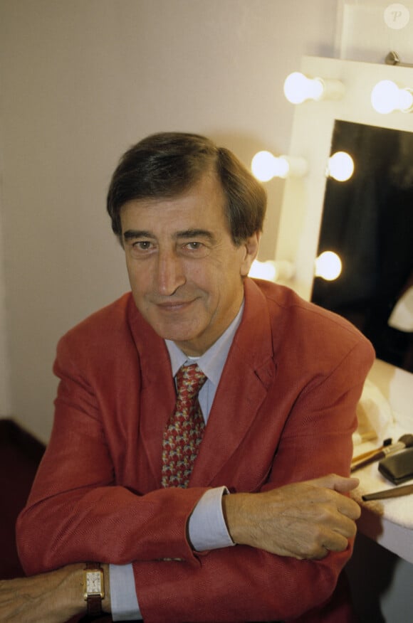 Pierre Verney est mort
Archives - En France, à Paris, portrait de Pierre VERNIER dans sa loge du Théâtre de Paris. Le 27 septembre 1993 © Alain Canu via Bestimage