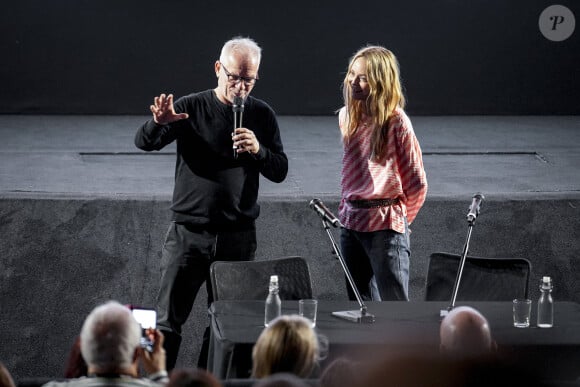 Thierry Frémaux, directeur général du festival Lumière - Vanessa Paradis anime une masterclass au Pathé Bellecour lors dru festival Lumière à Lyon le 13 octobre 2024. © Sandrine Thesillat / Panoramic / Bestimage 