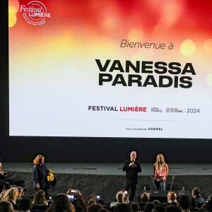 "Ils avaient beaucoup de tendresse l'un pour l'autre et ils étaient content de faire ce film ensemble".
Vanessa Paradis anime une masterclass au Pathé Bellecour lors dru festival Lumière à Lyon le 13 octobre 2024. © Sandrine Thesillat / Panoramic / Bestimage 